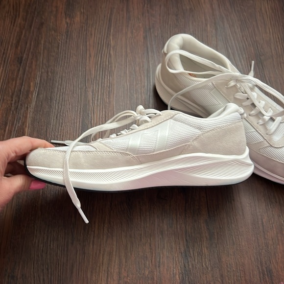 Le Tigre White Women's TW-Loughlin Leather/Nylon Sneakers - Picture 4 of 11